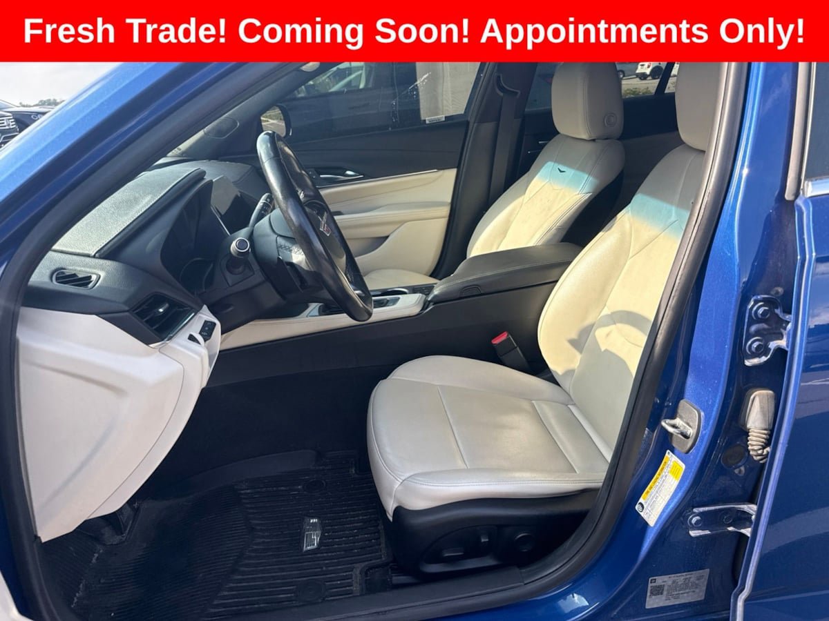 Used 2021 Cadillac CT4 Premium Luxury w/ Technology Package AWD/4WD image 3