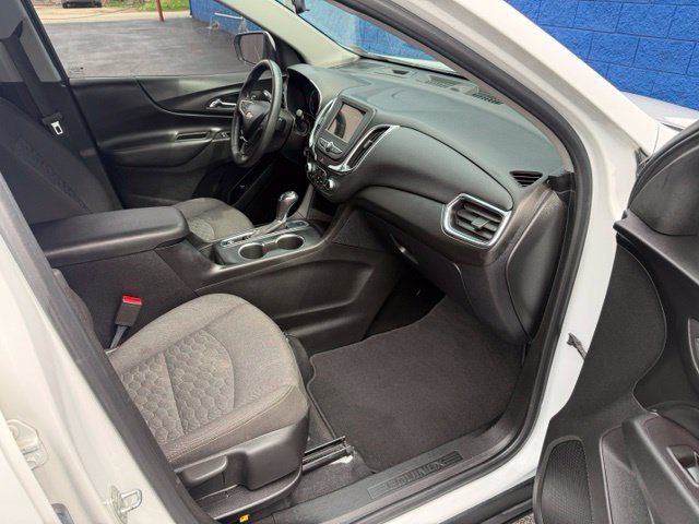 Used 2019 Chevrolet Equinox LT w/ Driver Convenience Package AWD/4WD image 21