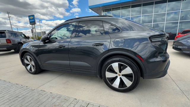 Used 2024 Porsche Macan 4 Electric AWD/4WD image 6