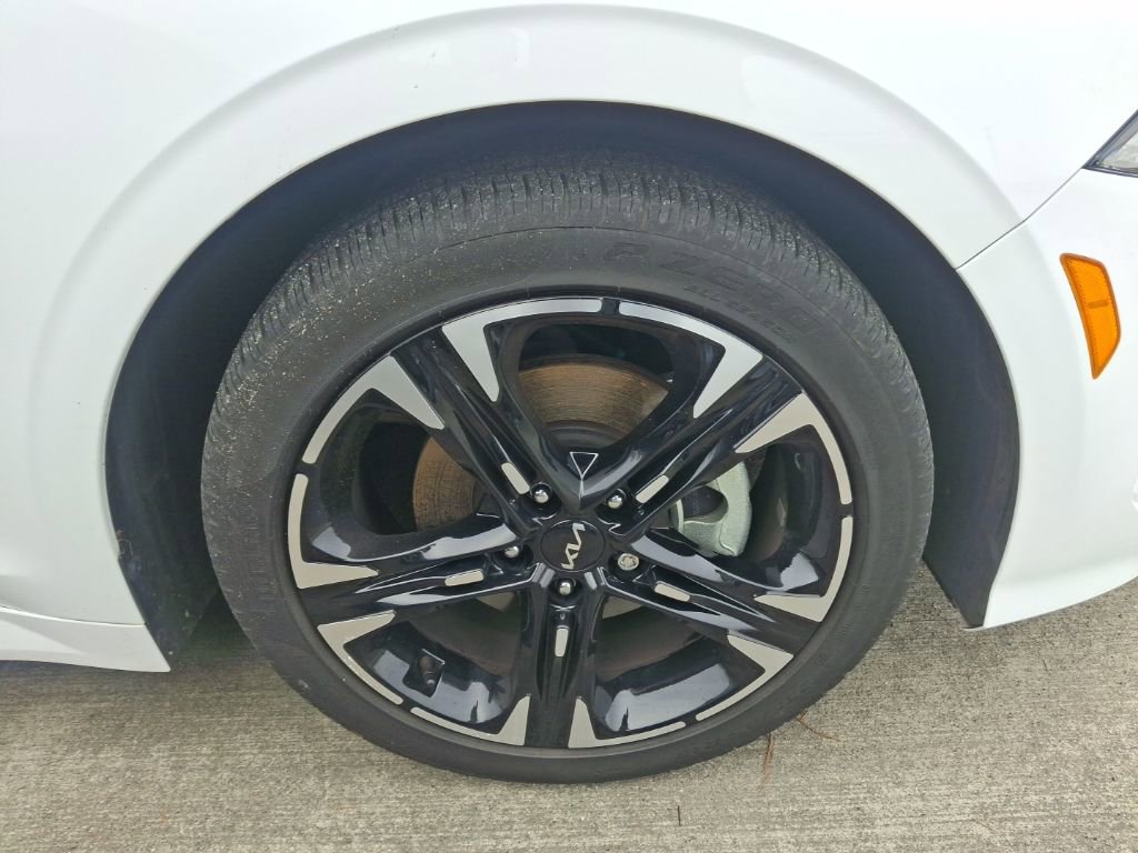 Used 2024 Kia K5 GT-Line w/ GT-Line Premium Package image 4