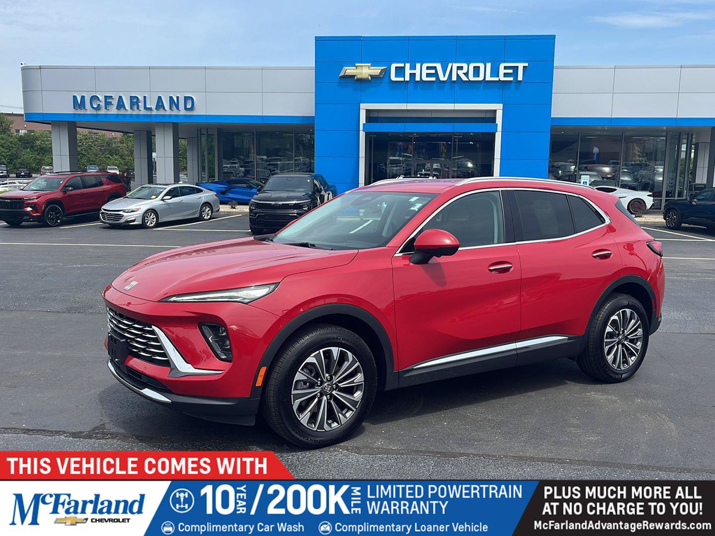 Used 2025 Buick Envision Preferred AWD/4WD image 1