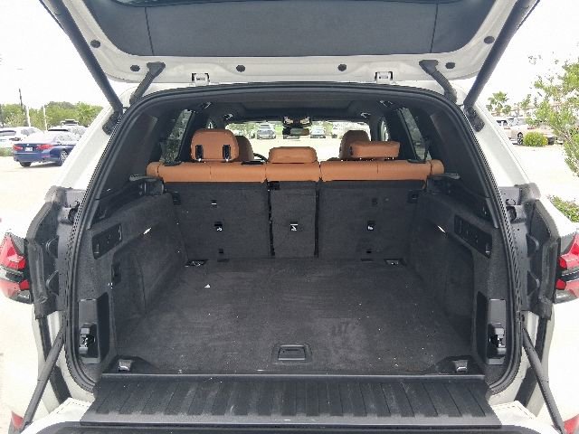 Used 2025 BMW X5 sDrive40i w/ Premium Package RWD image 6