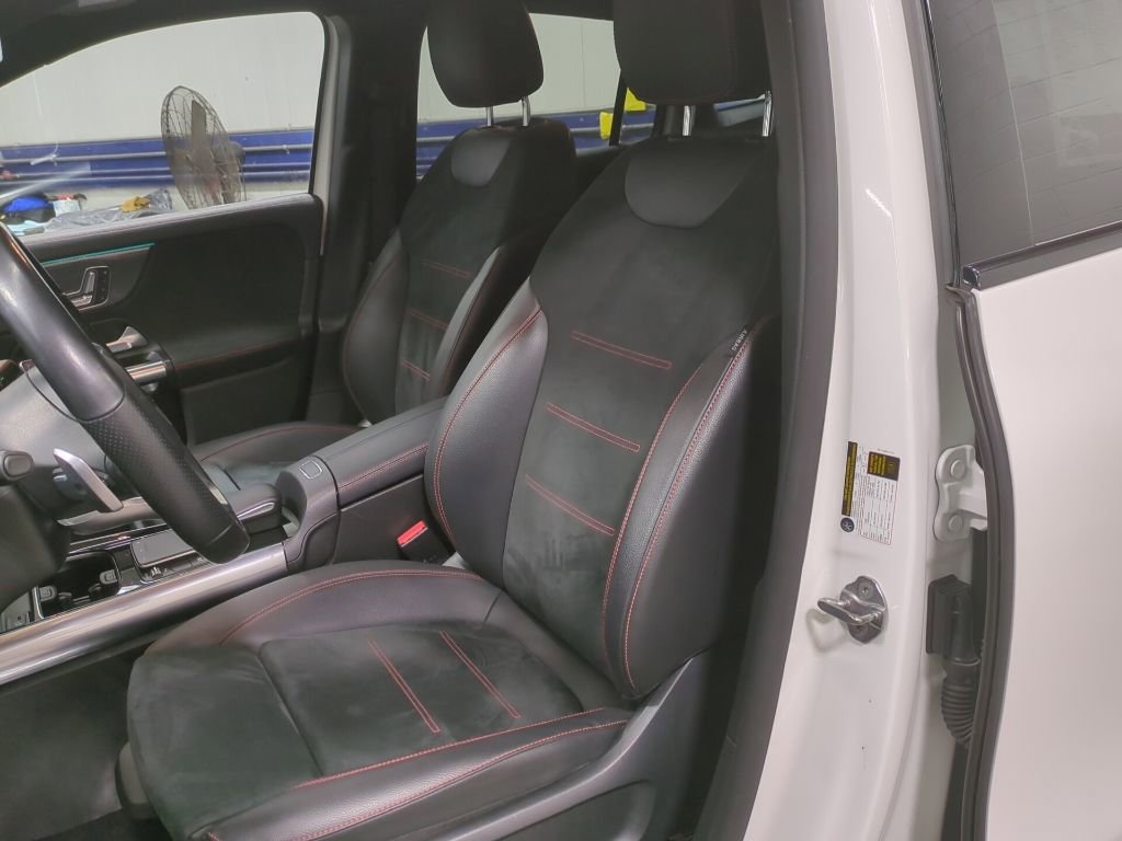 Used 2022 Mercedes-Benz GLA 250 4MATIC image 13