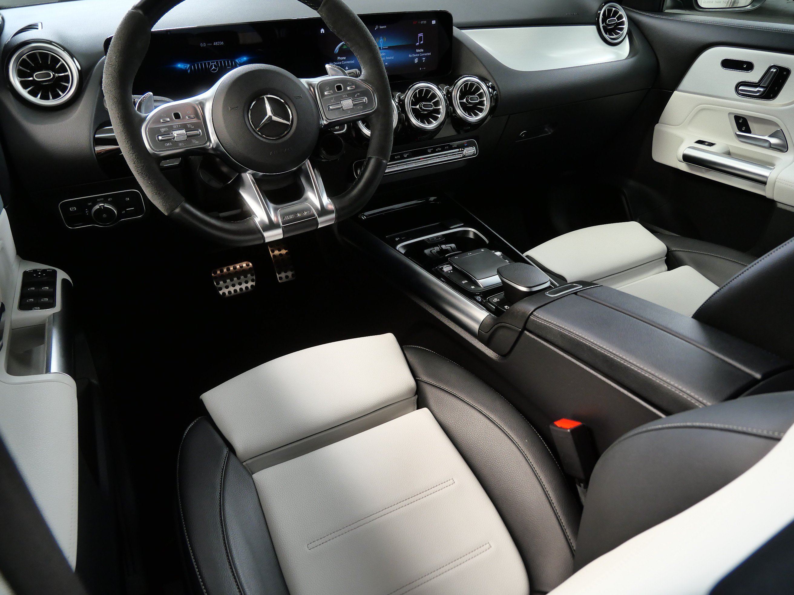 Certified 2023 Mercedes-Benz GLA 35 AMG 4MATIC image 2