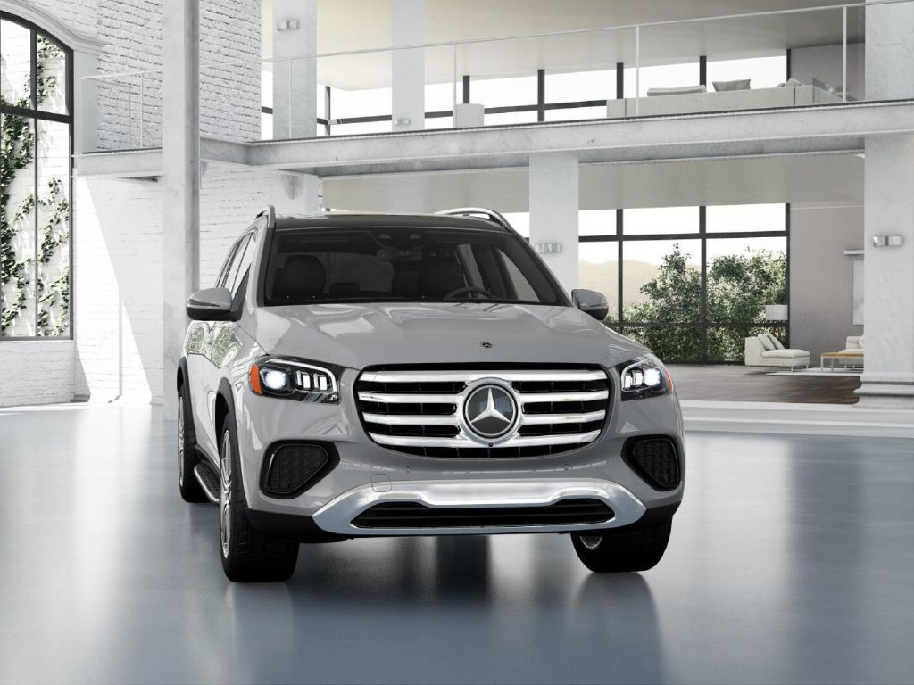 Certified 2026 Mercedes-Benz GLS 450 4MATIC image 8