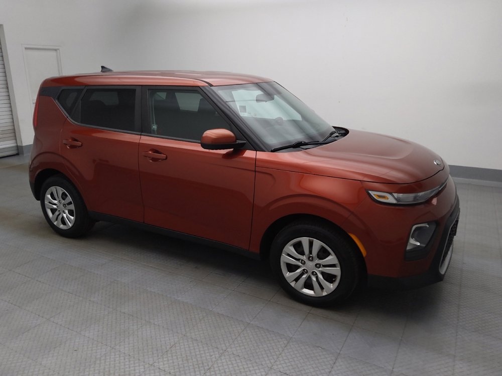 Used 2020 Kia Soul LX FWD image 11