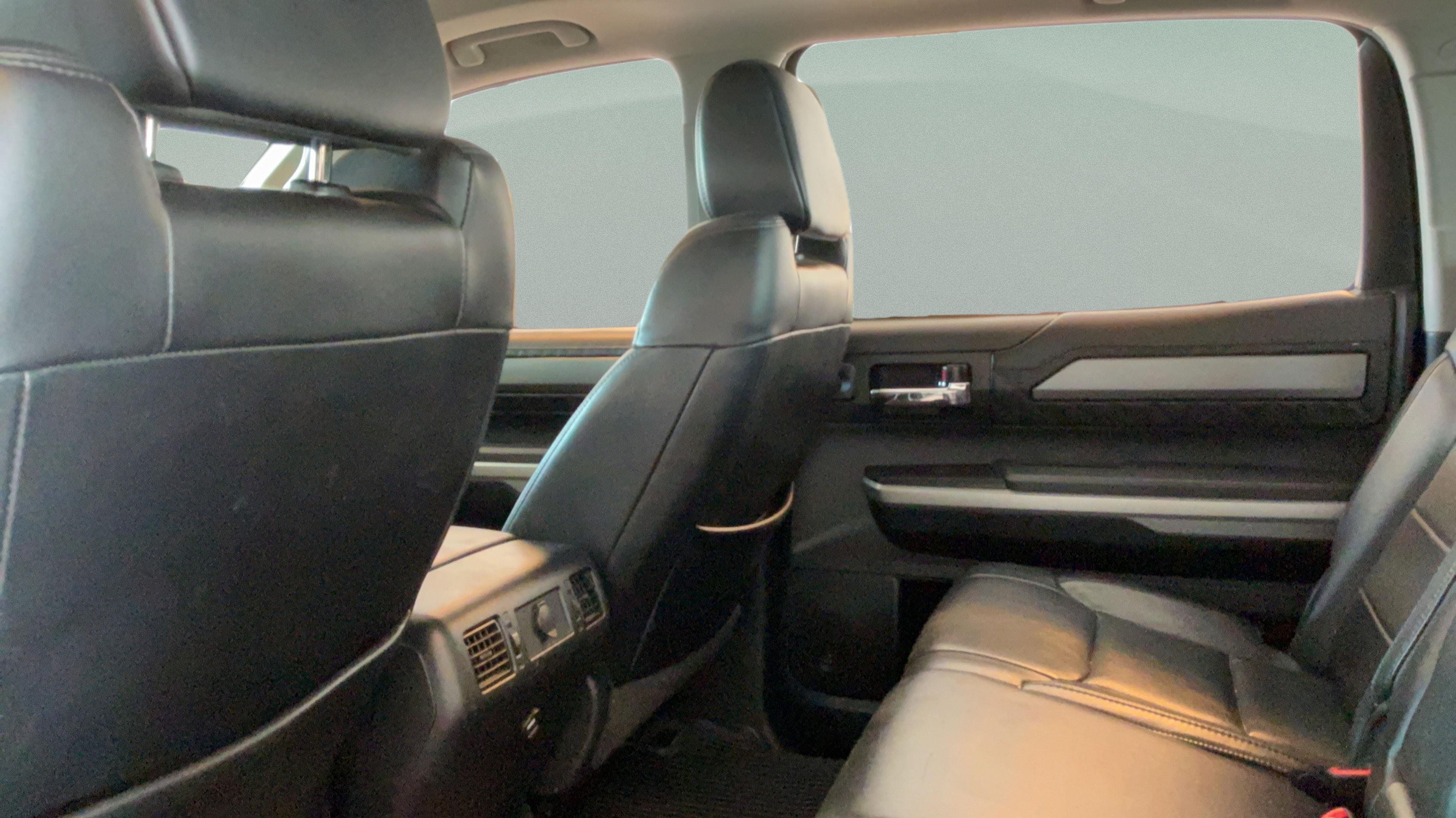 Used 2017 Toyota Tundra Platinum AWD/4WD image 28