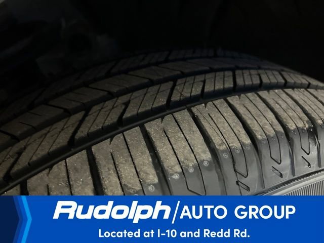 Used 2021 Chevrolet Traverse LT image 26