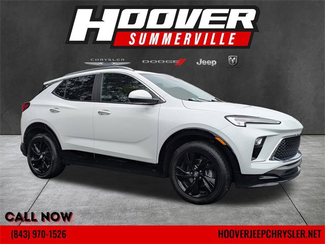 Used 2024 Buick Encore GX Sport Touring image 1