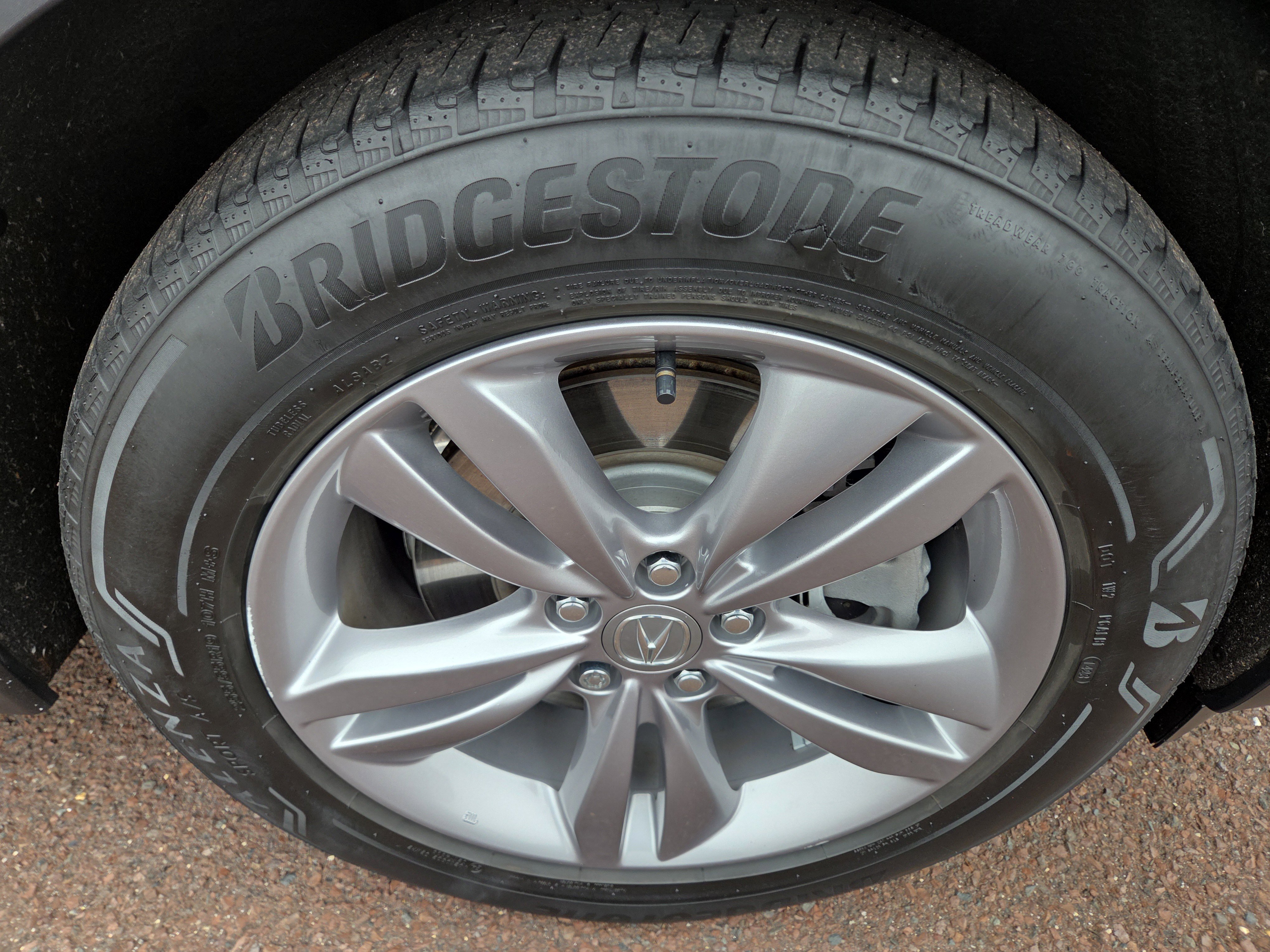 Used 2024 Acura MDX SH-AWD image 9