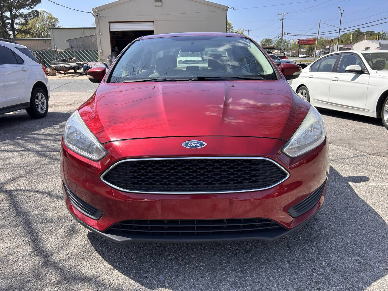 Used 2016 Ford Focus SE w/ SE Power Seat Package image 3