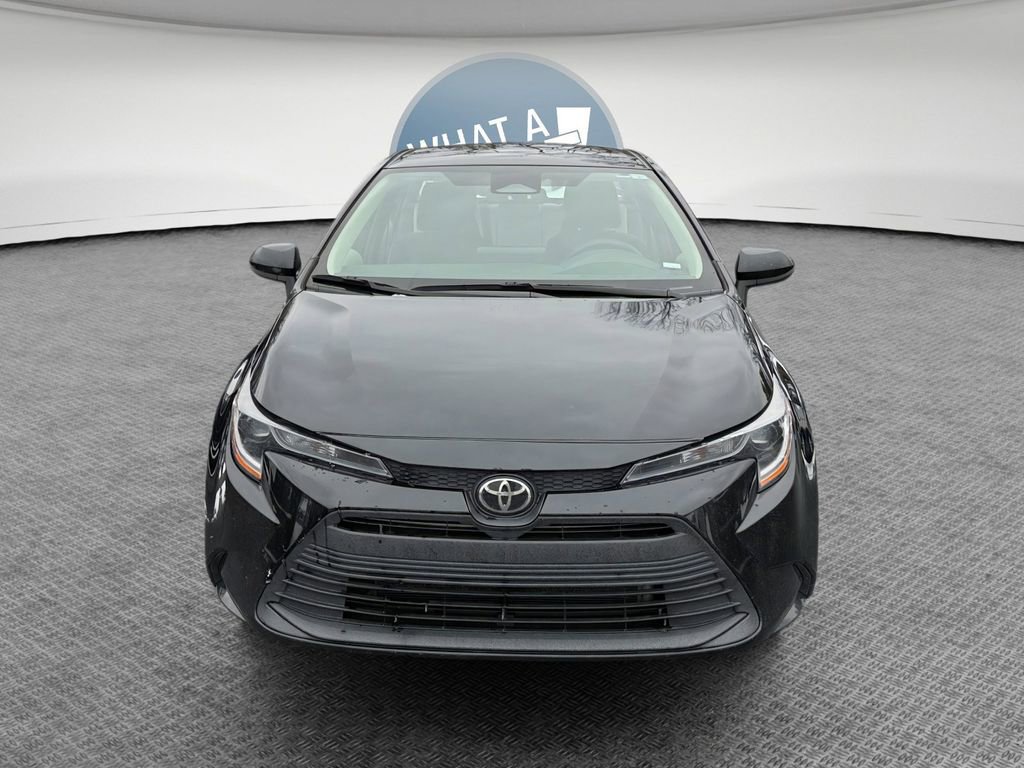 Used 2023 Toyota Corolla LE image 8
