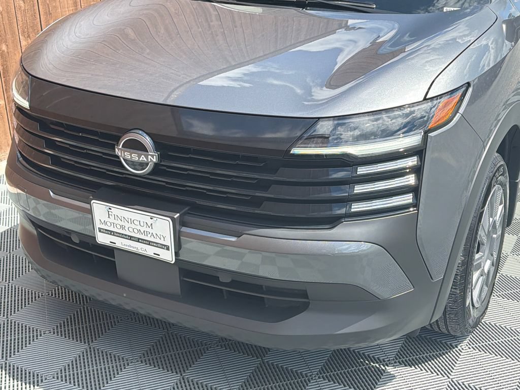 Used 2025 Nissan Kicks S FWD image 18