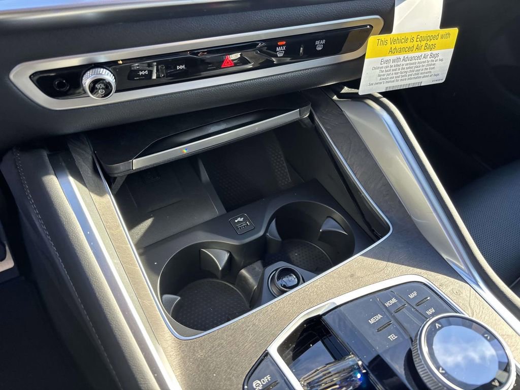 New 2026 BMW X6 xDrive40i w/ Executive Package image 23