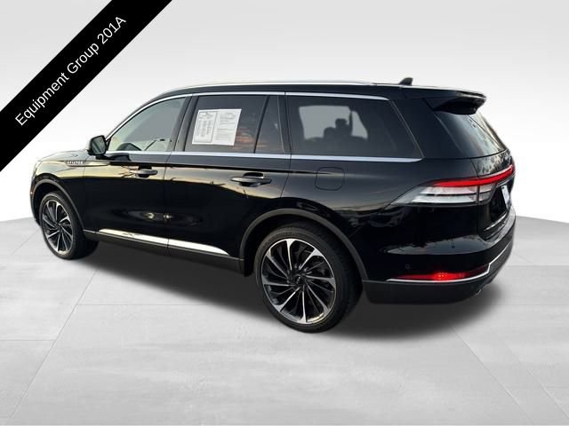 Certified 2023 Lincoln Aviator Reserve w/ Equipment Group 201A image 4