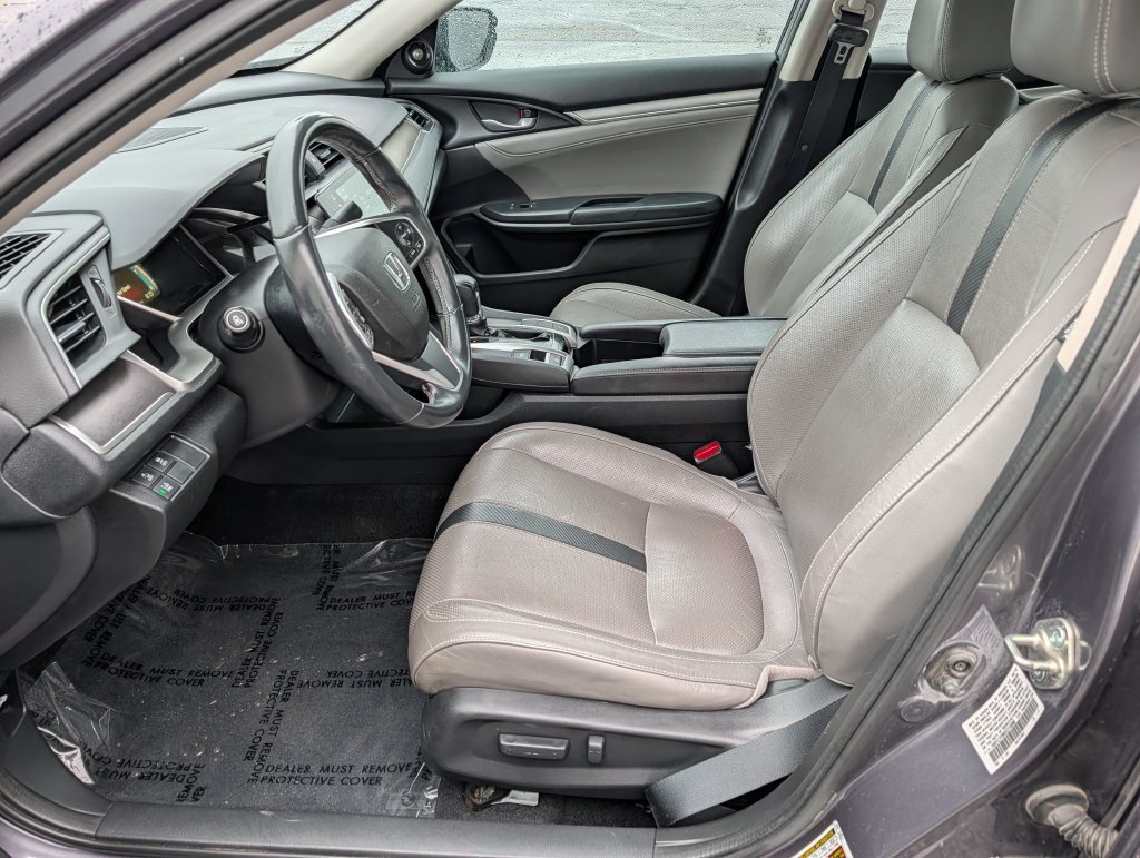 Used 2016 Honda Civic Touring image 14