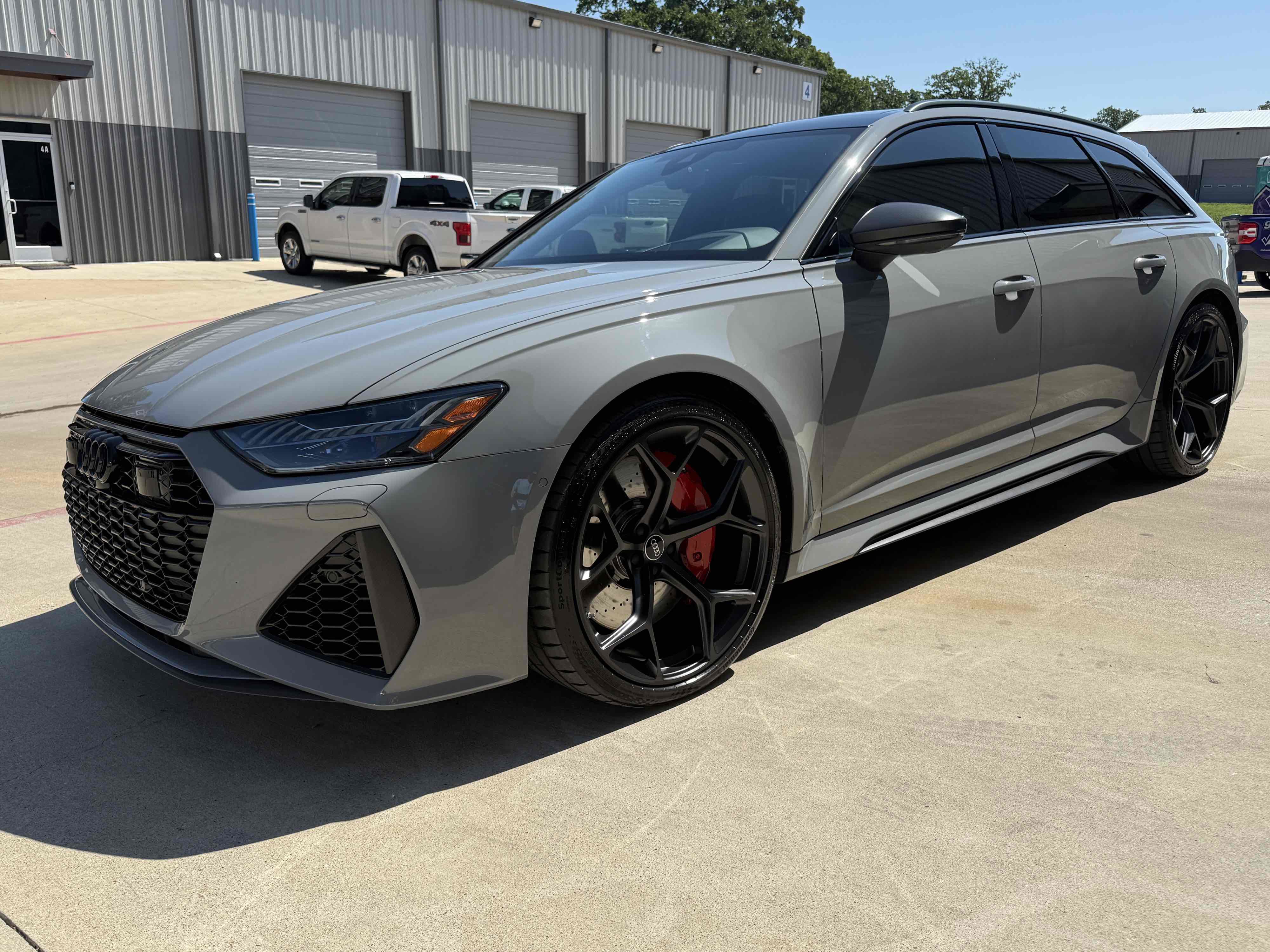 Used 2025 Audi RS 6 performance w/ Matte Carbon Package AWD/4WD image 2
