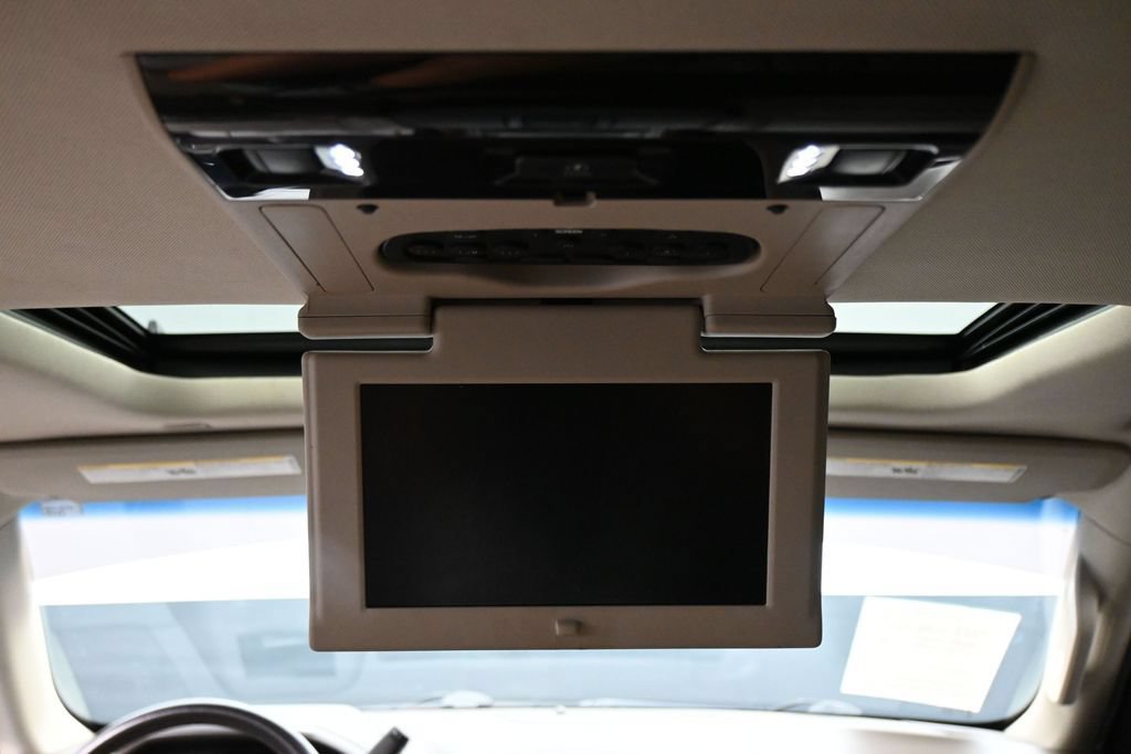 Used 2019 Chevrolet Tahoe Premier AWD/4WD image 30