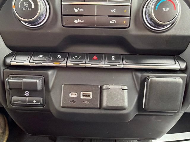 Used 2023 Chevrolet Silverado 1500 Custom AWD/4WD image 32