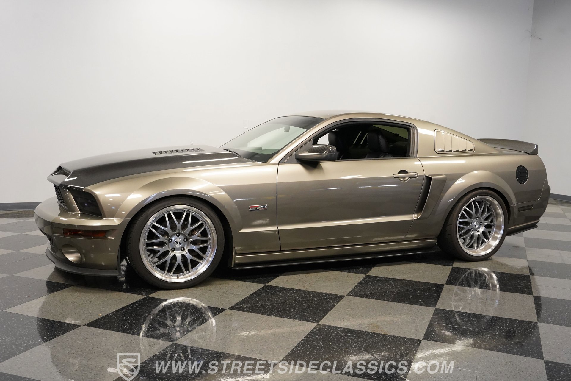 Used 2005 Ford Mustang GT RWD image 7