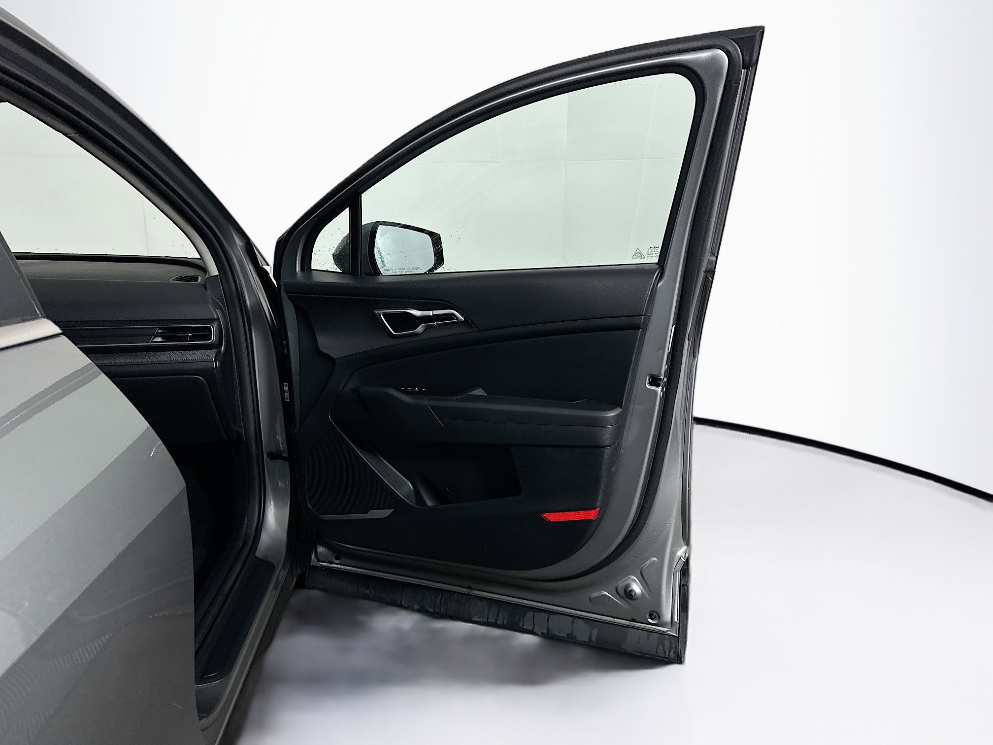 Used 2024 Kia Sportage LX image 30