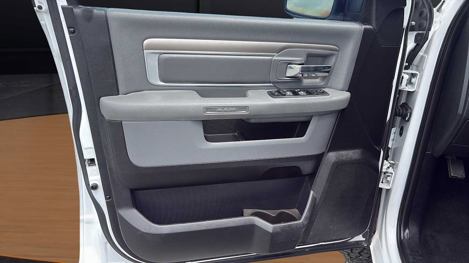 Used 2016 RAM 1500 Lone Star AWD/4WD image 16