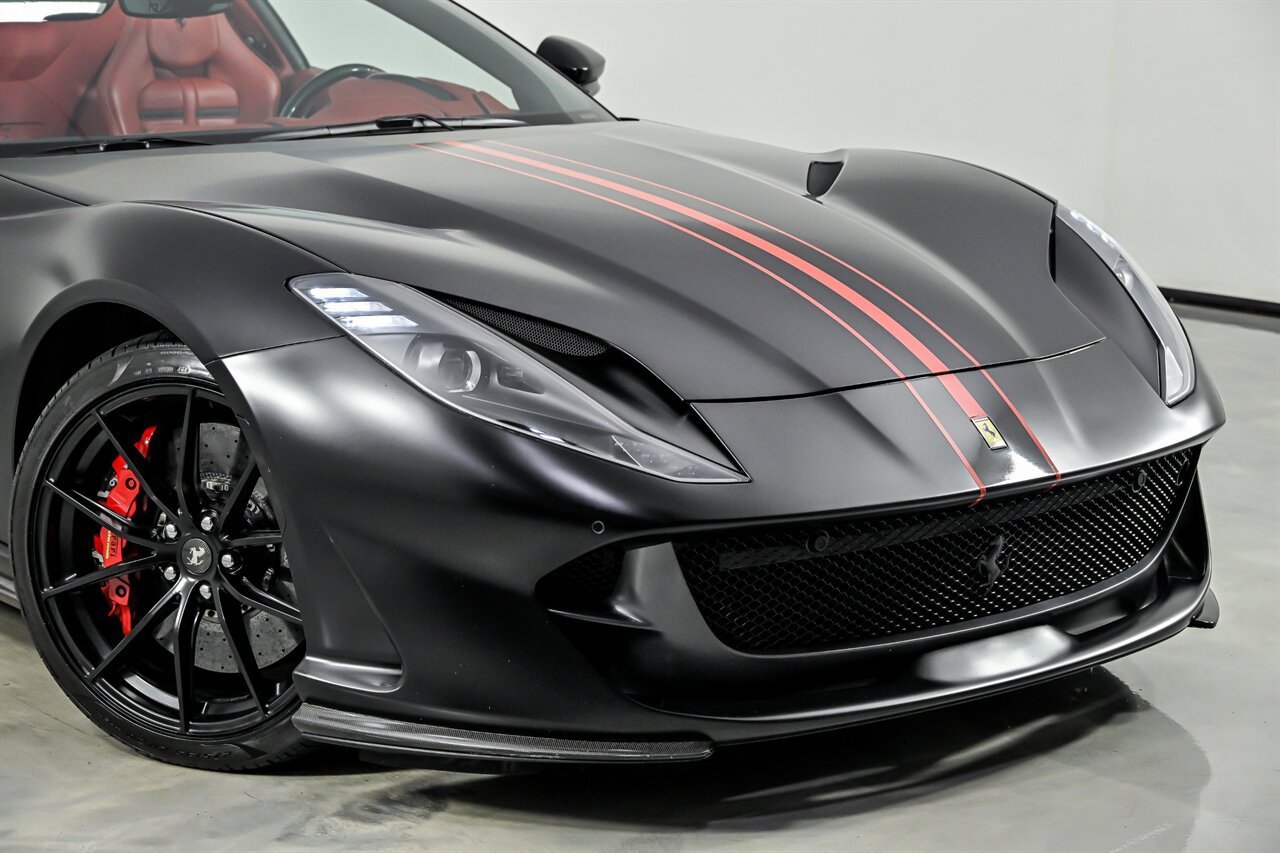 Used 2023 Ferrari 812 GTS RWD image 2