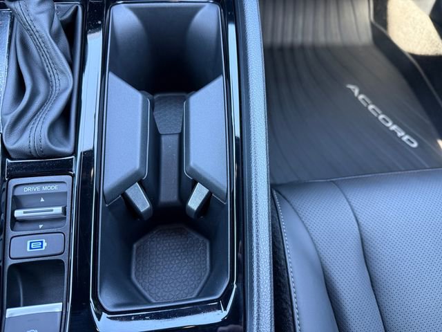 Used 2023 Honda Accord Sport image 9
