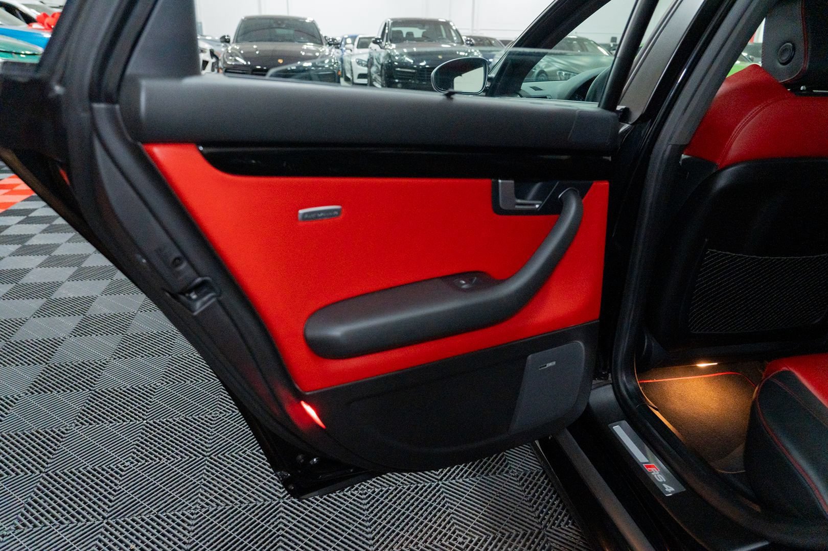 Used 2008 Audi RS 4 Sedan AWD/4WD image 31