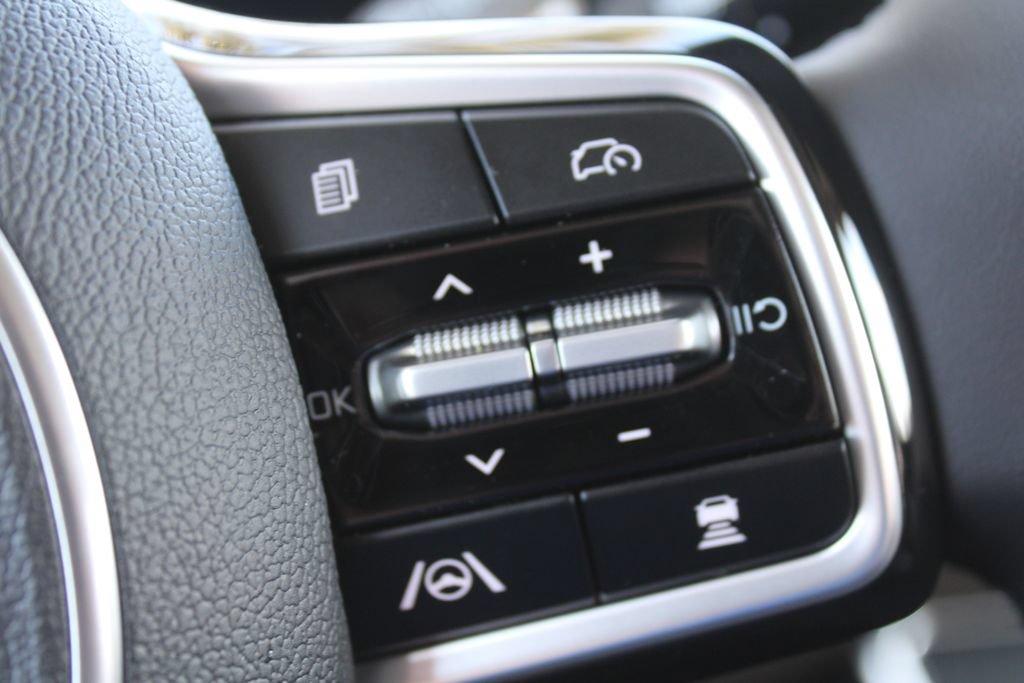 New 2027 Kia Carnival SX FWD image 39