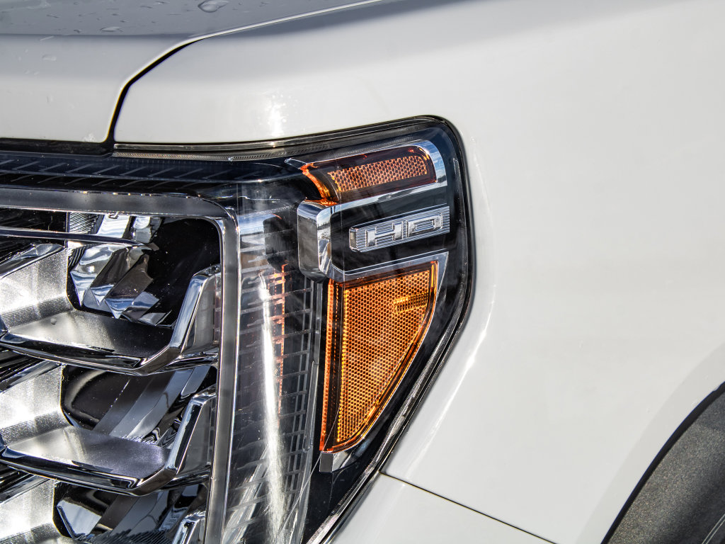 Used 2022 GMC Sierra 3500 Denali w/ Denali Ultimate Package image 8