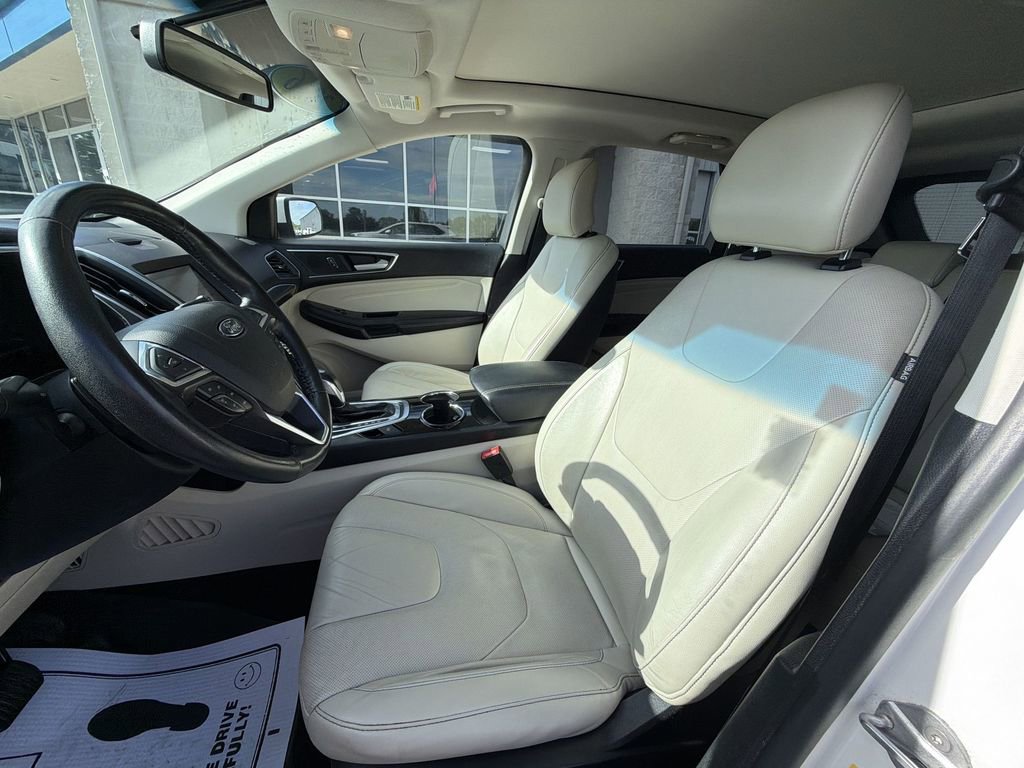 Used 2016 Ford Edge Titanium w/ Equipment Group 301A AWD/4WD image 16
