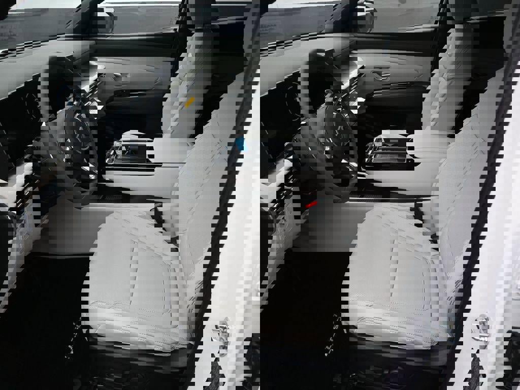 New 2026 Hyundai Tucson Limited image 9