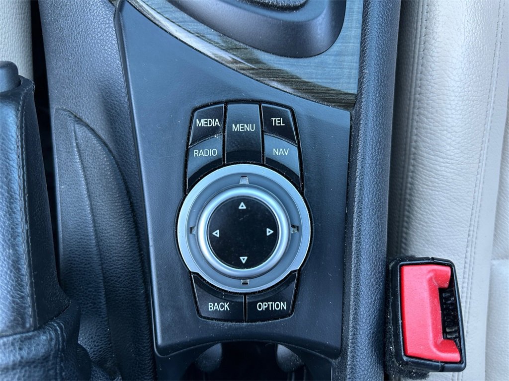 Used 2013 BMW 128i Convertible image 21