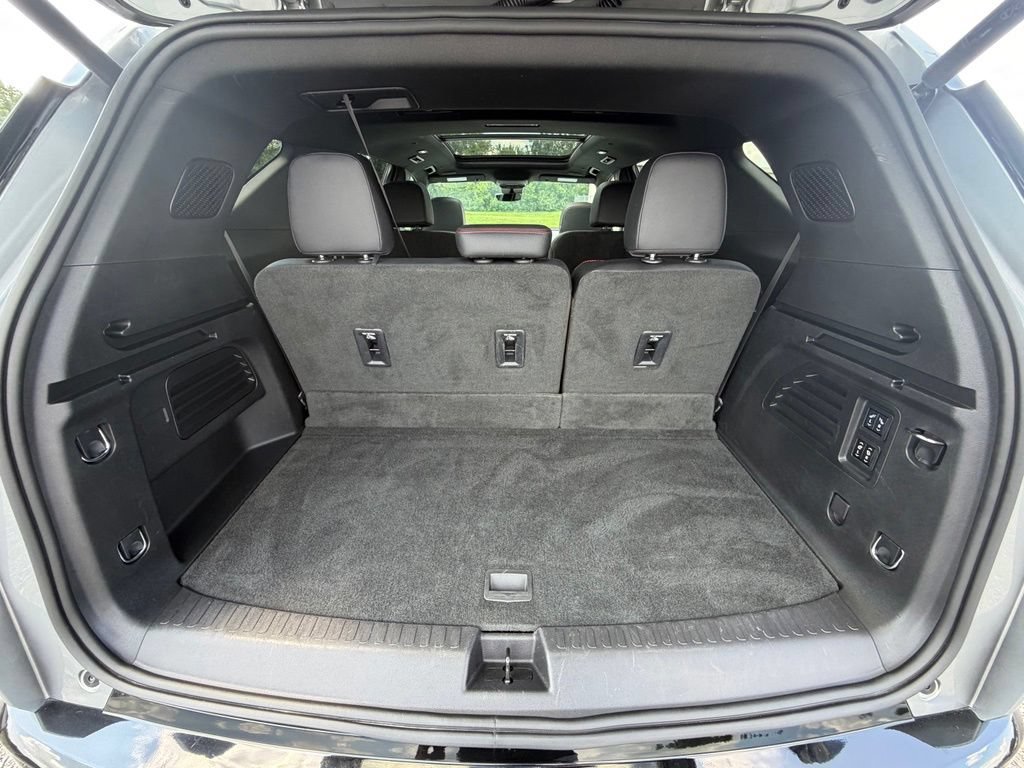 Used 2024 Chevrolet Traverse RS w/ LPO, Floor Liner Package AWD/4WD image 20