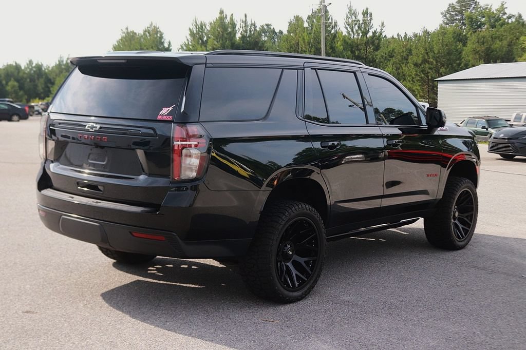 Used 2023 Chevrolet Tahoe Z71 w/ Luxury Package AWD/4WD image 7