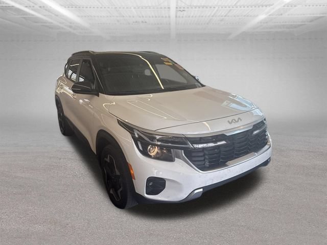 Used 2025 Kia Seltos S FWD image 8