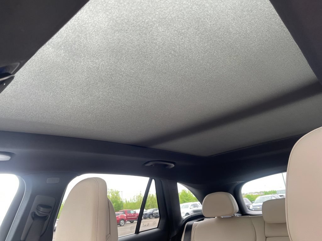 Used 2024 Mercedes-Benz GLC 300 4MATIC image 18