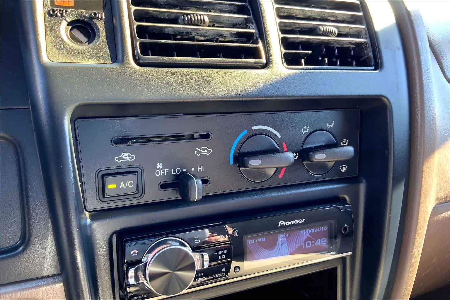 Used 1998 Toyota Tacoma 2WD Regular Cab w/ Value Edition Plus Pkg image 24