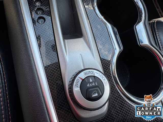 Used 2019 Nissan Pathfinder SL w/ Rock Creek Edition AWD/4WD image 17