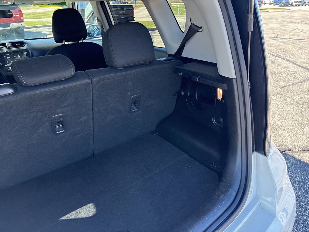 Used 2019 Kia Soul + image 8