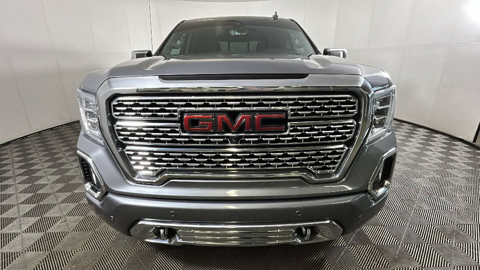 Used 2022 GMC Sierra 1500 Denali w/ Denali Reserve Package AWD/4WD image 9