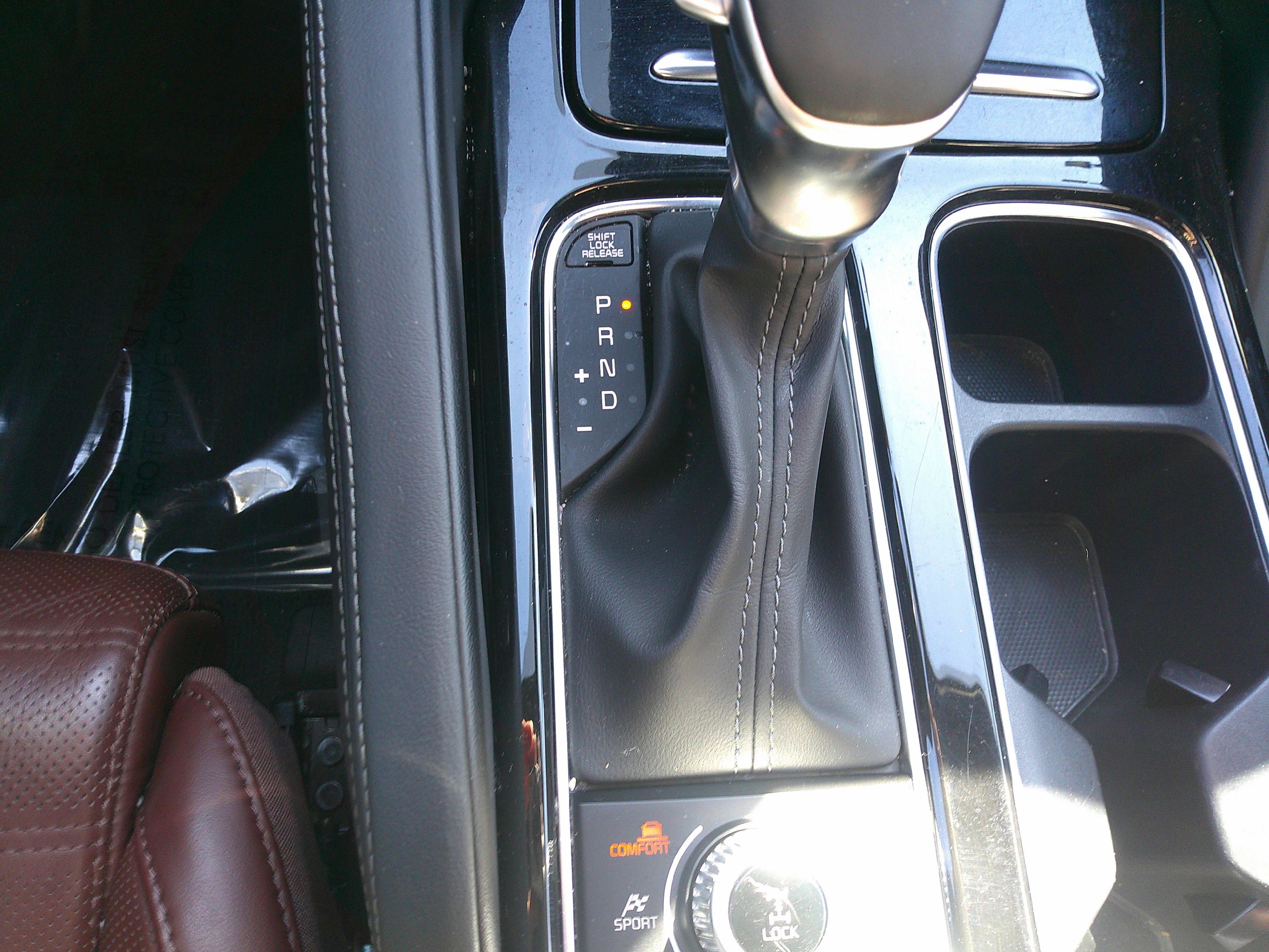 Used 2024 Kia Telluride SX Prestige w/ Towing Package image 27