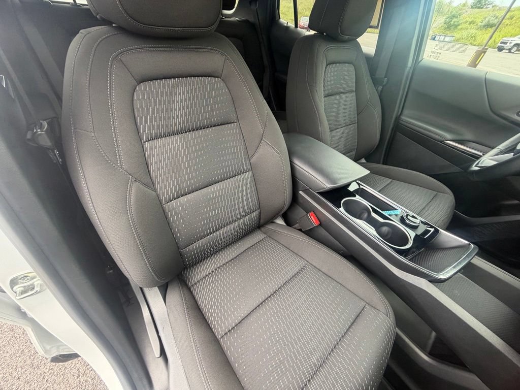 Used 2026 Chevrolet Equinox LT AWD/4WD image 39