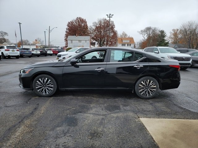 Used 2024 Nissan Altima 2.5 SV image 4