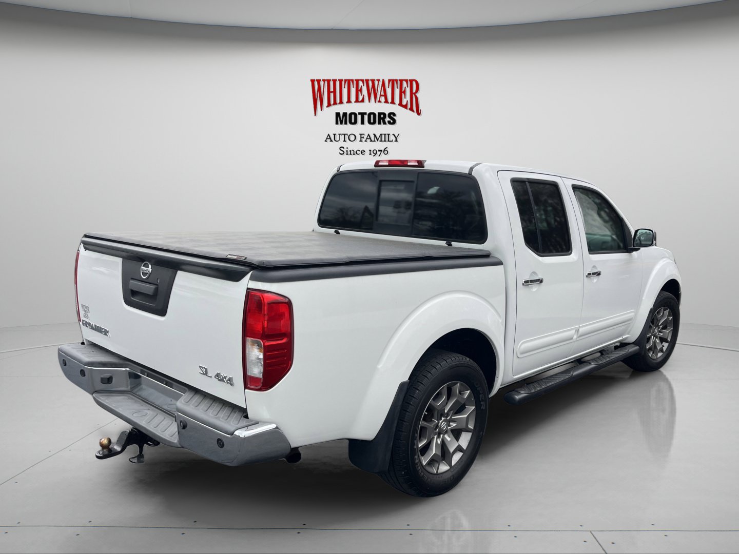 Used 2015 Nissan Frontier SL AWD/4WD image 5