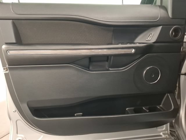 Used 2020 Ford Expedition XLT RWD image 13