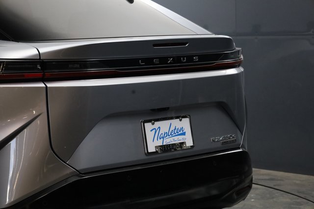 Used 2023 Lexus RZ 450e Premium w/ Technology Package image 7