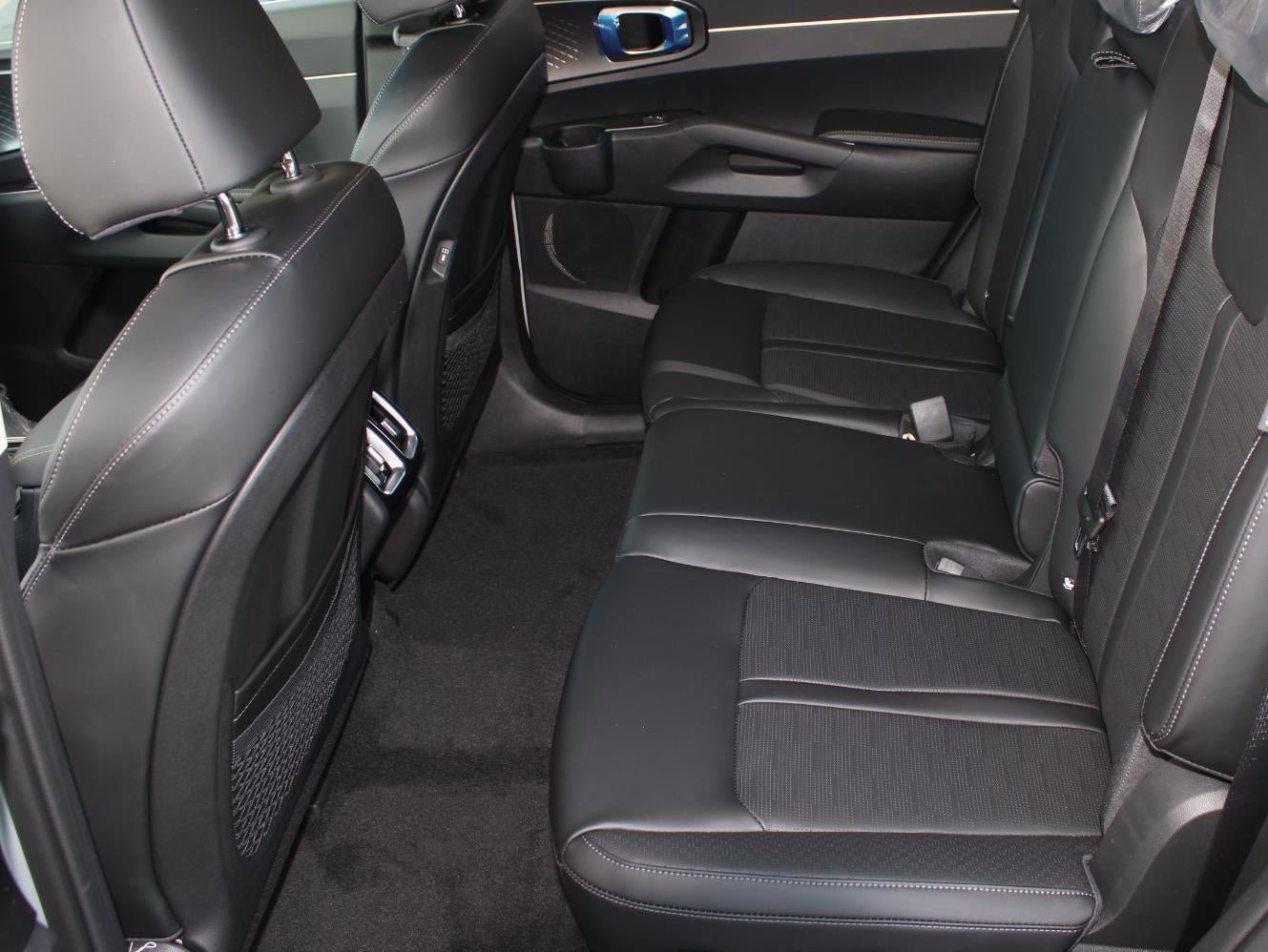 New 2026 Kia Sorento S w/ S Panoramic Sunroof Package image 16