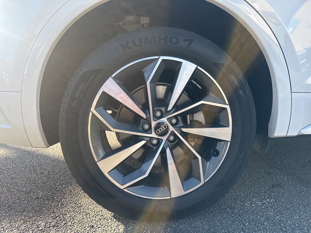 Used 2022 Audi Q5 2.0T Premium Plus w/ Premium Plus Package image 13